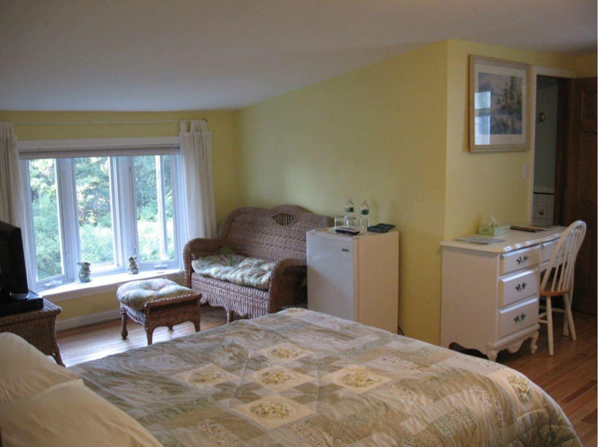 Mariaville Lake B & B Pattersonville Экстерьер фото