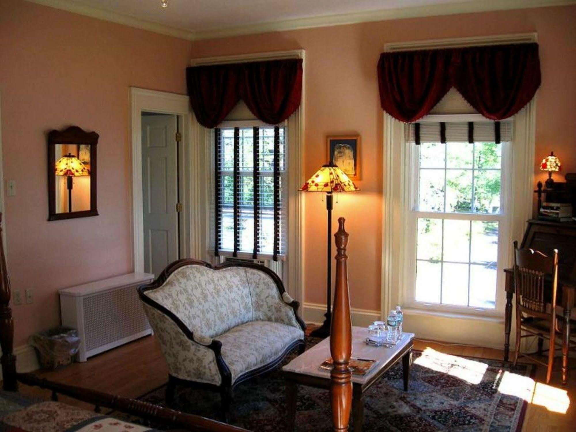 Mariaville Lake B & B Pattersonville Экстерьер фото