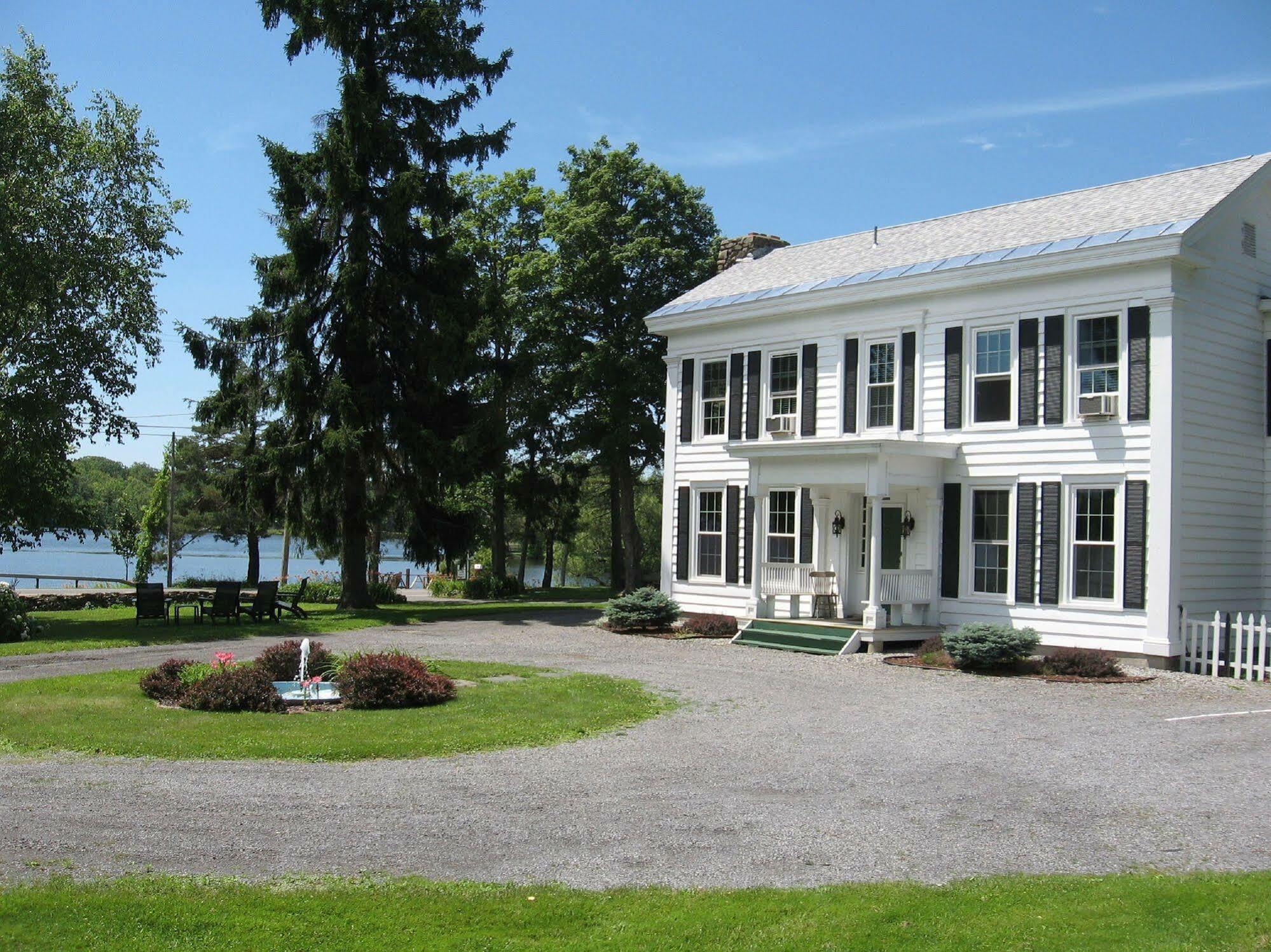 Mariaville Lake B & B Pattersonville Экстерьер фото