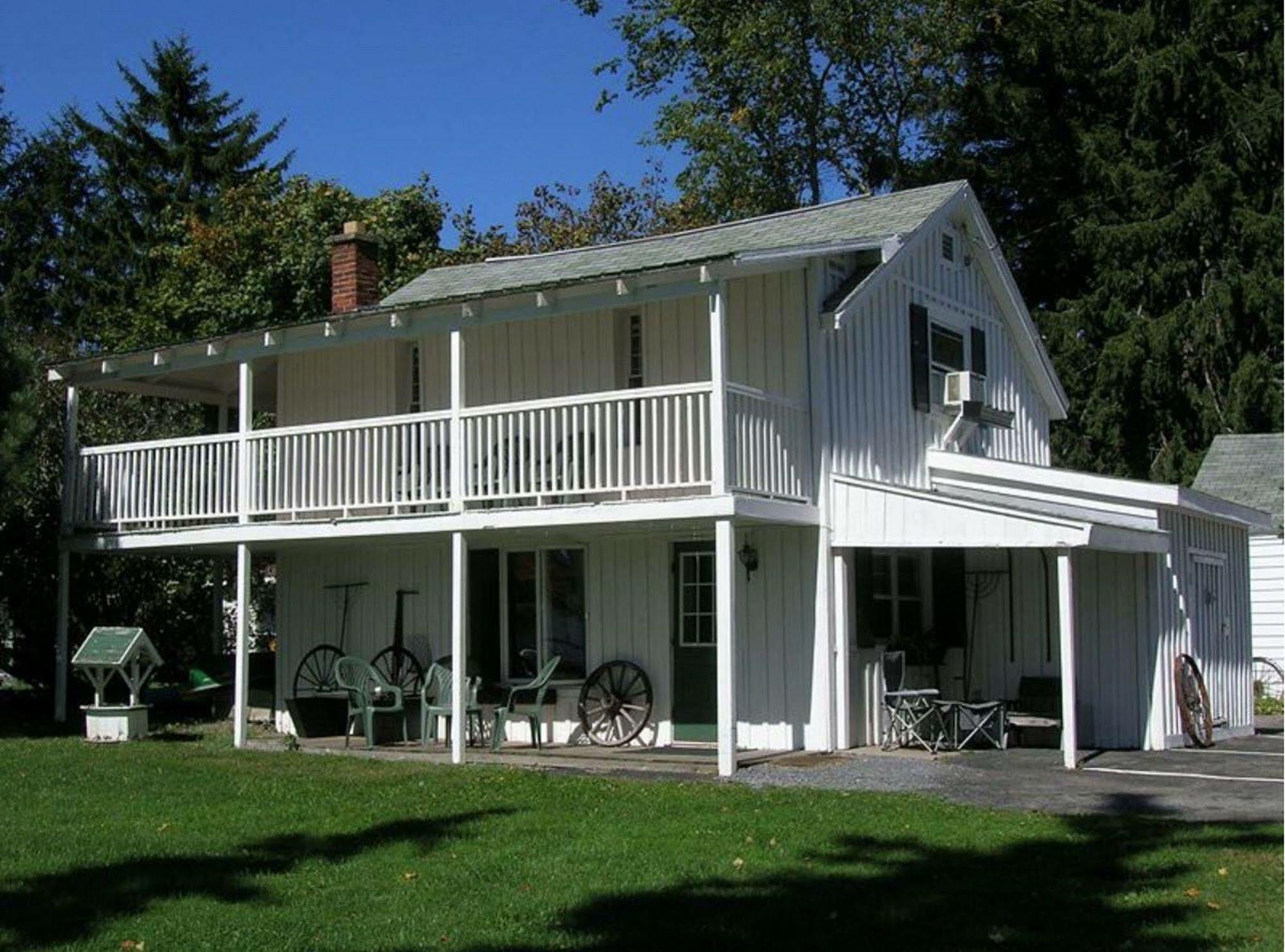 Mariaville Lake B & B Pattersonville Экстерьер фото