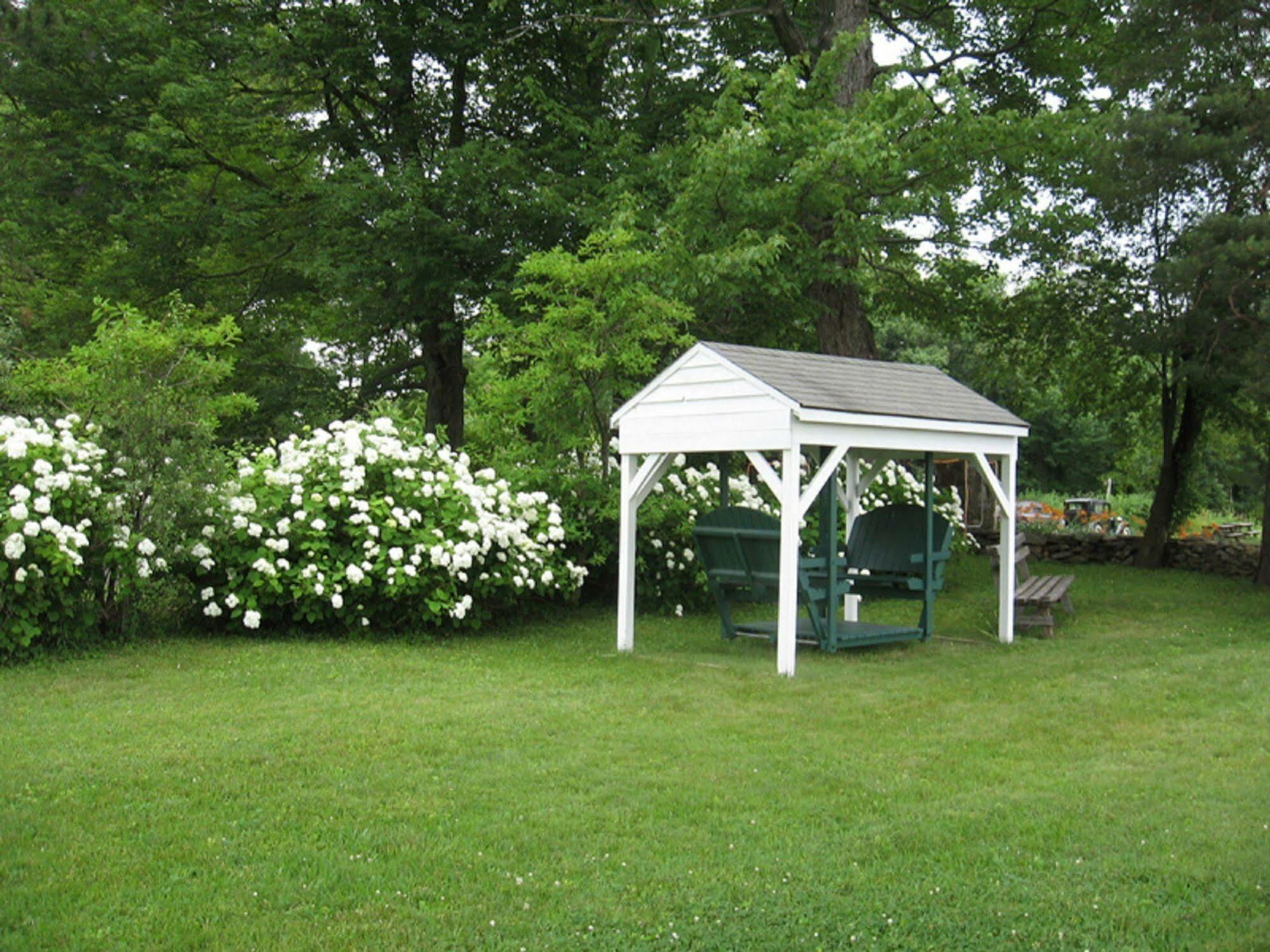 Mariaville Lake B & B Pattersonville Экстерьер фото